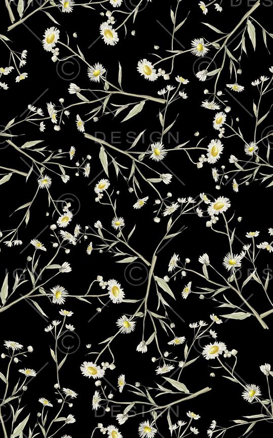 黑底花卉印花华亿平台图片