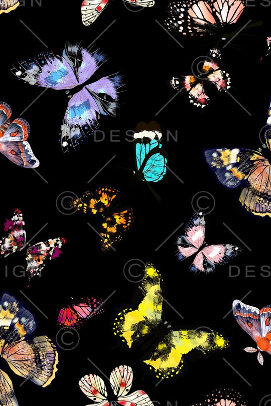 黑底花卉印花华亿平台图片