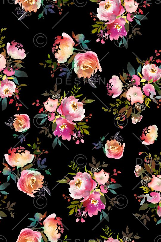 黑底花卉印花华亿平台图片