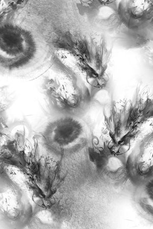 黑底花卉印花华亿平台图片