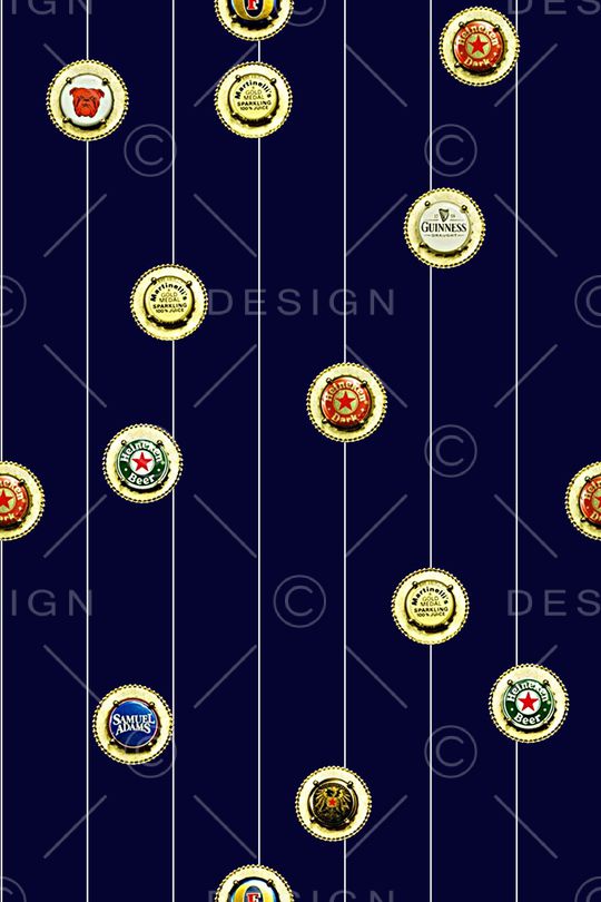 黑底花卉印花华亿平台图片