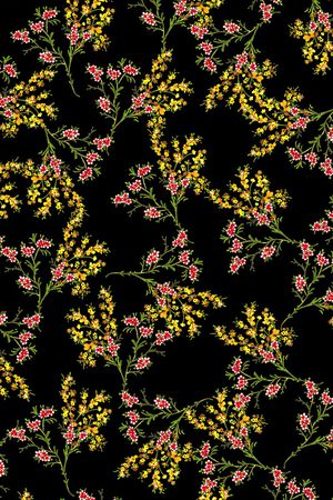 黑底花卉印花华亿平台图片