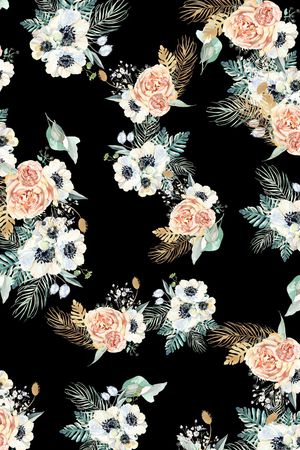 黑底花卉印花华亿平台图片