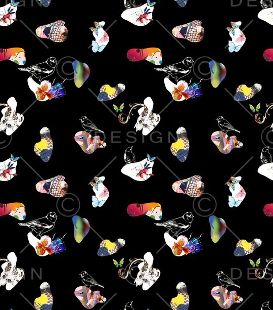 黑底花卉印花华亿平台图片